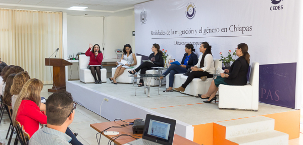 Realiza IIJ-UNACH conversatorio sobre migración y mujeres